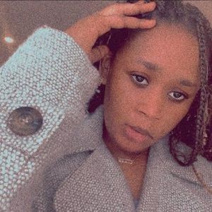 Meet your Posher, Mamita